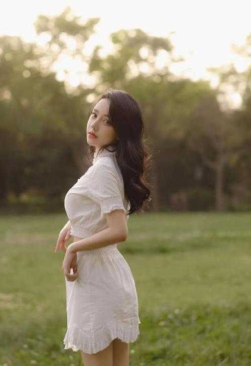 我只想抱大腿，清冷大佬却被钓疯姜圆殷东全文